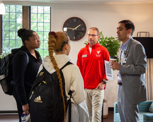 Employees in connection lounge