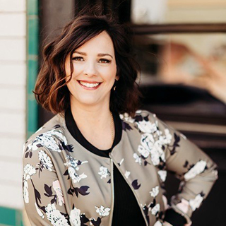 Lyndi Metz Lyndi Metz photo