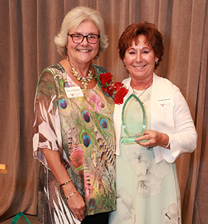 Tammy Brown receives award for Outstanding Nursing Alumni. 