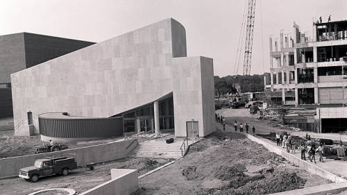 Pruis Hall construction