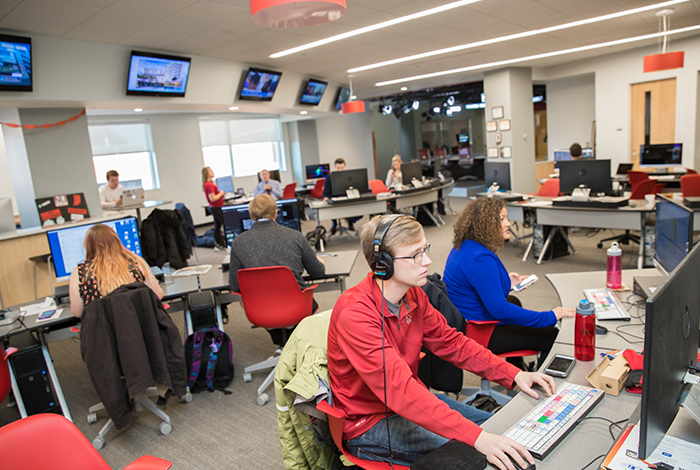 Students working at iDesk