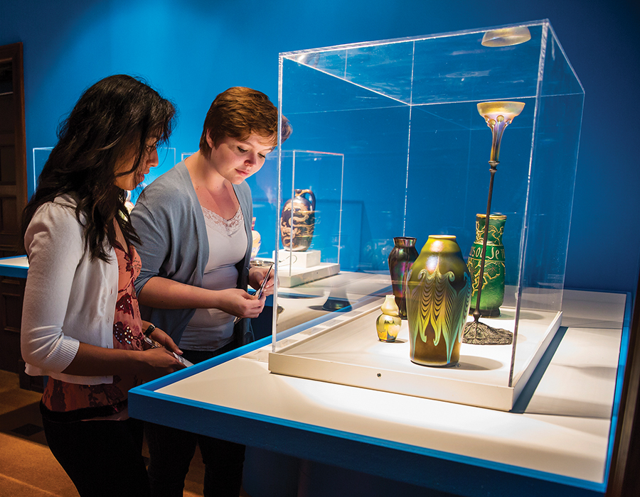 students in David Owsley Museum of Art