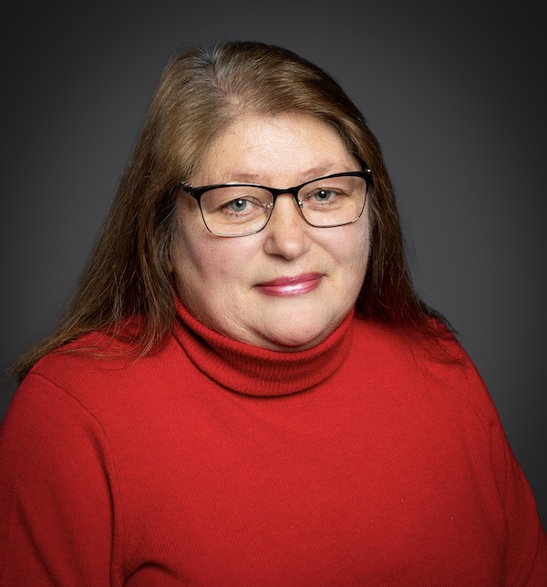 Larisa Rathinasamy Headshot