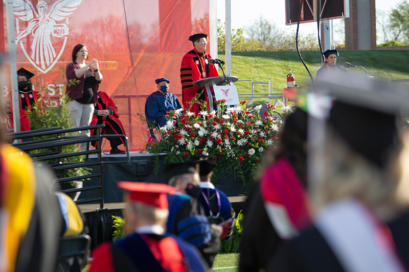 President Mearns speaks to graduates