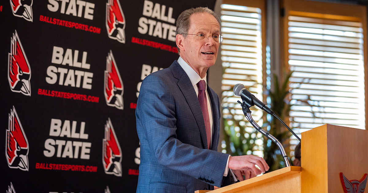 President Mearns at Podium