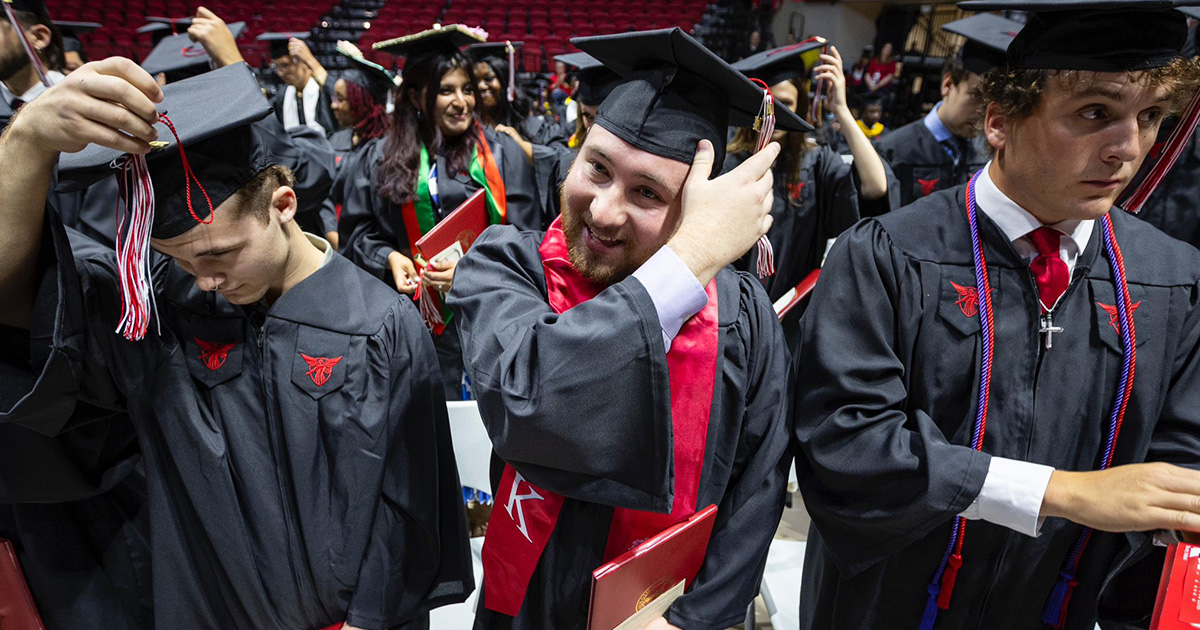 Graduates turning their tassels
